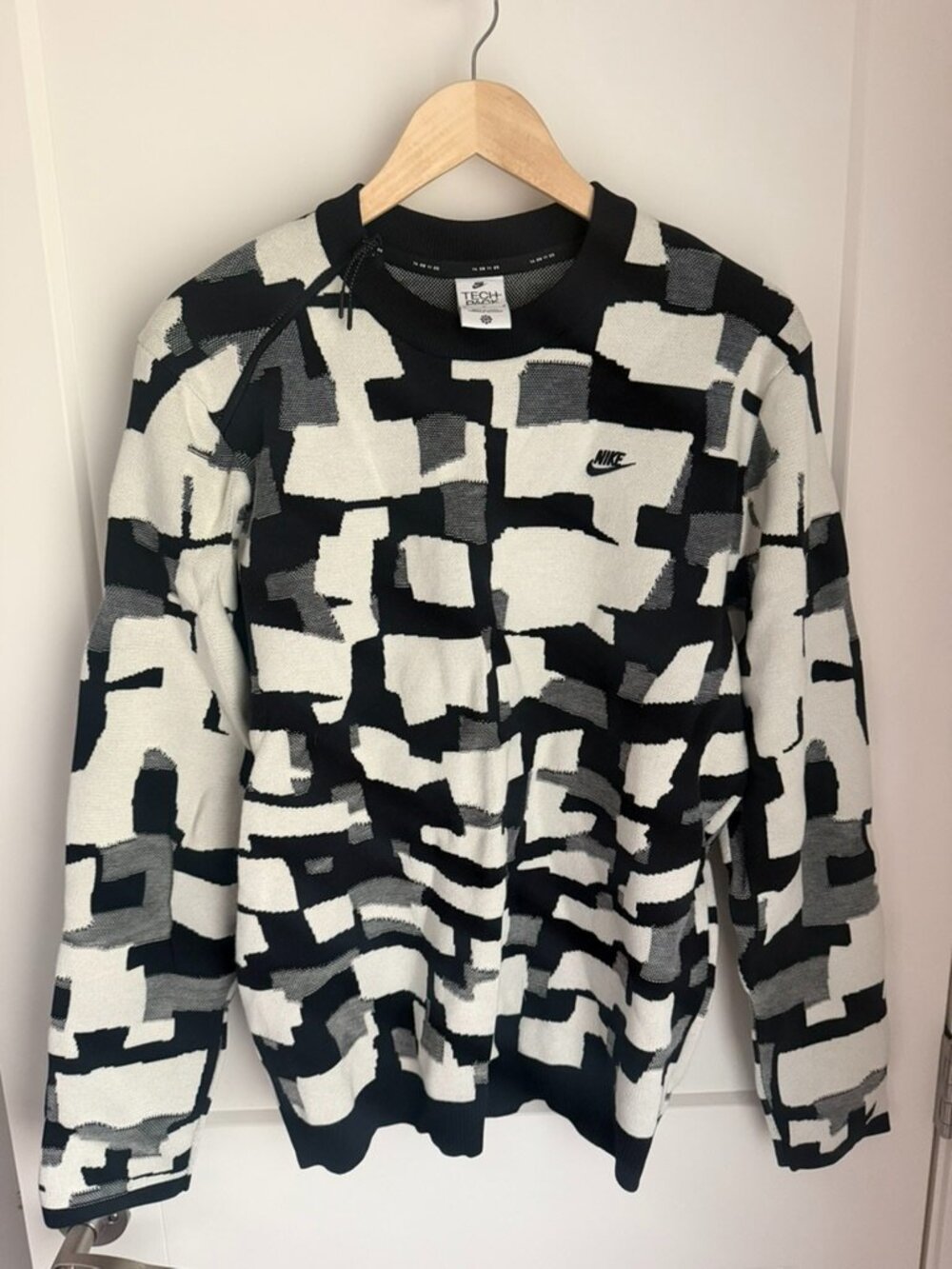 Nike Tech Pack Abstract Knit Crewneck Sweater Men's M Black White